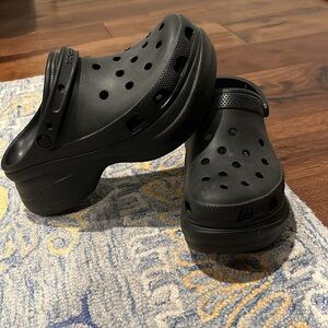 Black platform crocs never worn Y2K goth iconic comfortable woman’s size 10